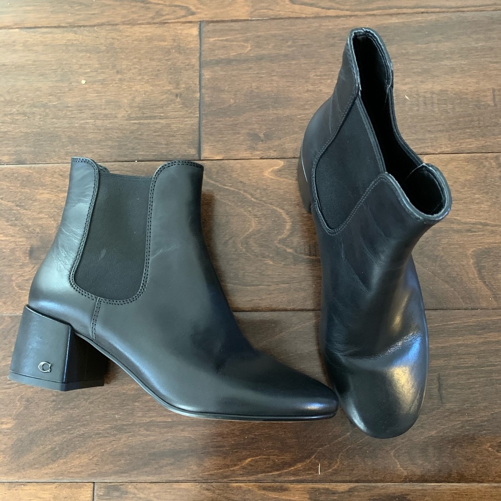 Coach Chelsea booties, size 5.5
